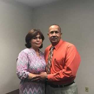 Pastores Israel y Jeanette Martinez