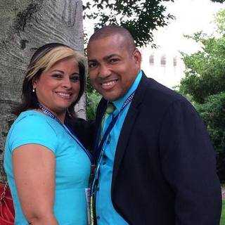 Pastores Moyce y Sara Polanco