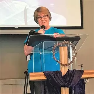 Pastor Glenda Cabales